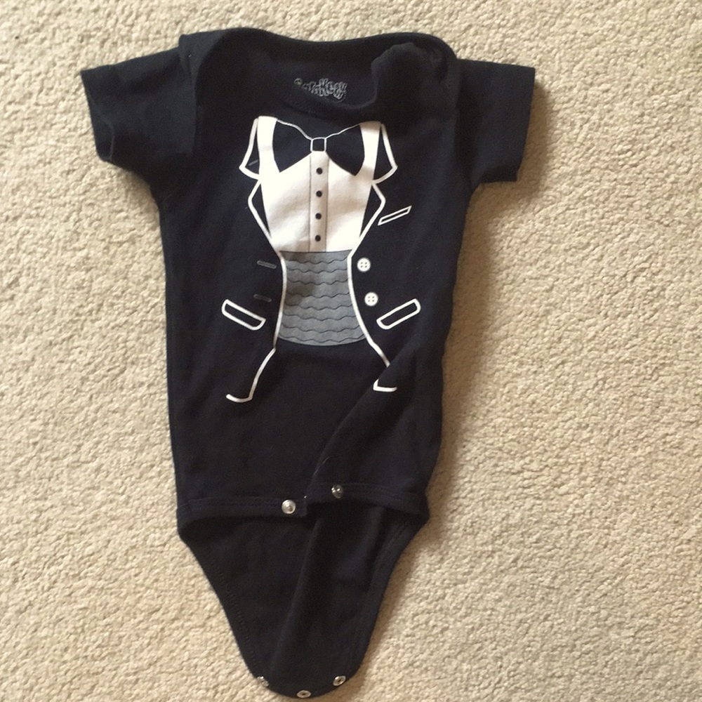 🌾 Tuxedo fooler onesie